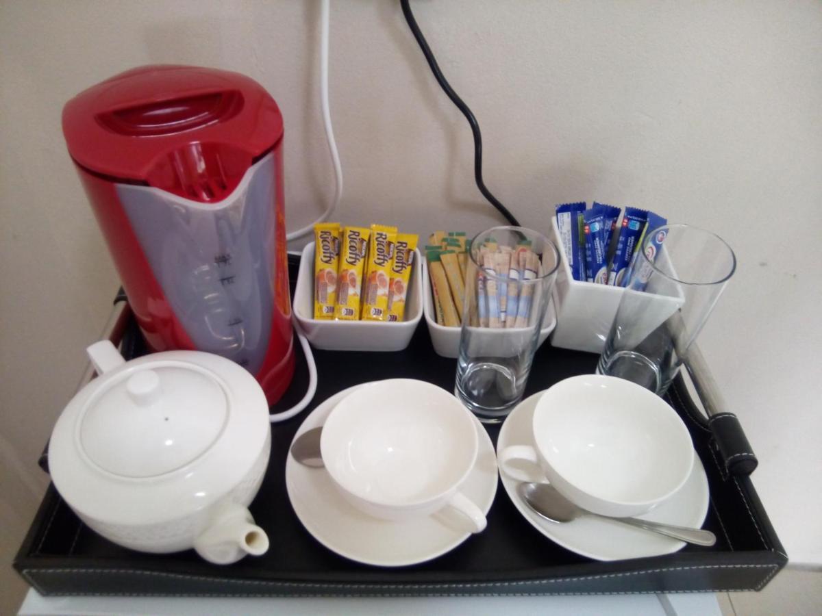 Afrikawisa At O.R. Tambo International Airport Bed and Breakfast Kempton Park Buitenkant foto