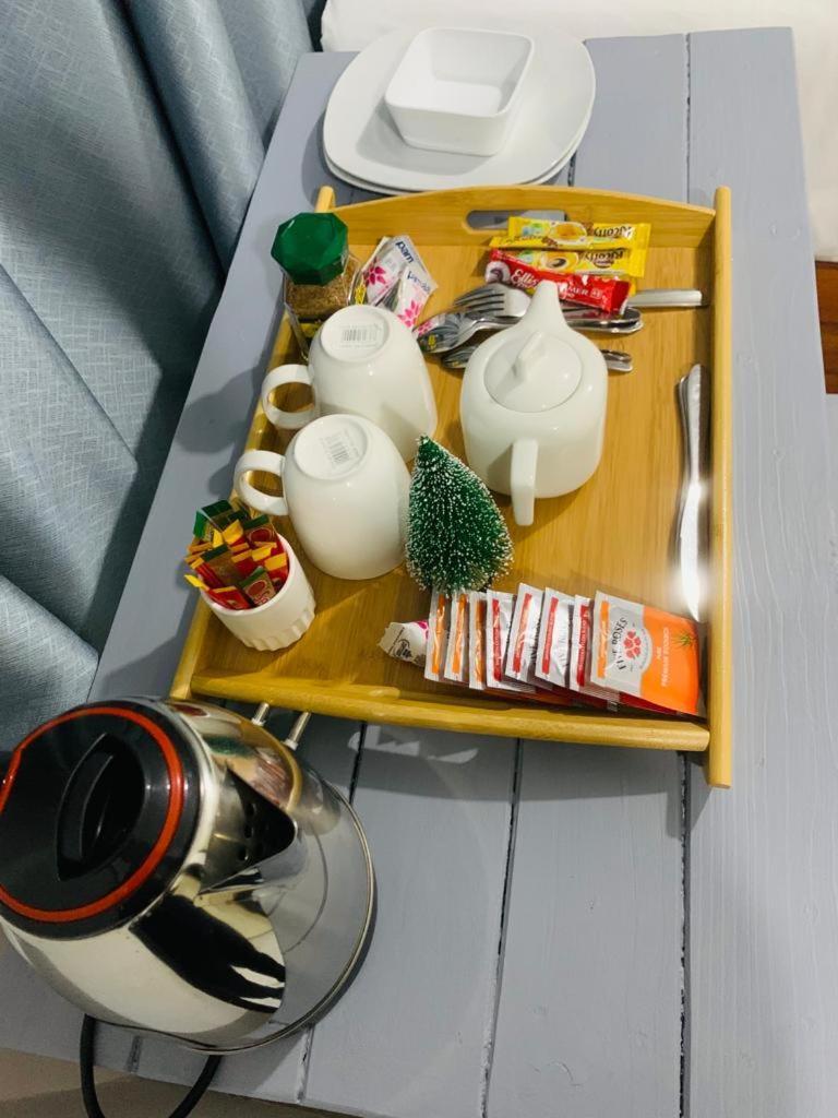 Afrikawisa At O.R. Tambo International Airport Bed and Breakfast Kempton Park Buitenkant foto