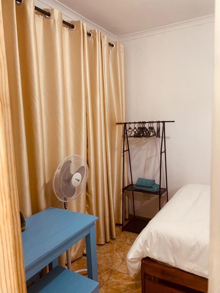 Afrikawisa At O.R. Tambo International Airport Bed and Breakfast Kempton Park Buitenkant foto