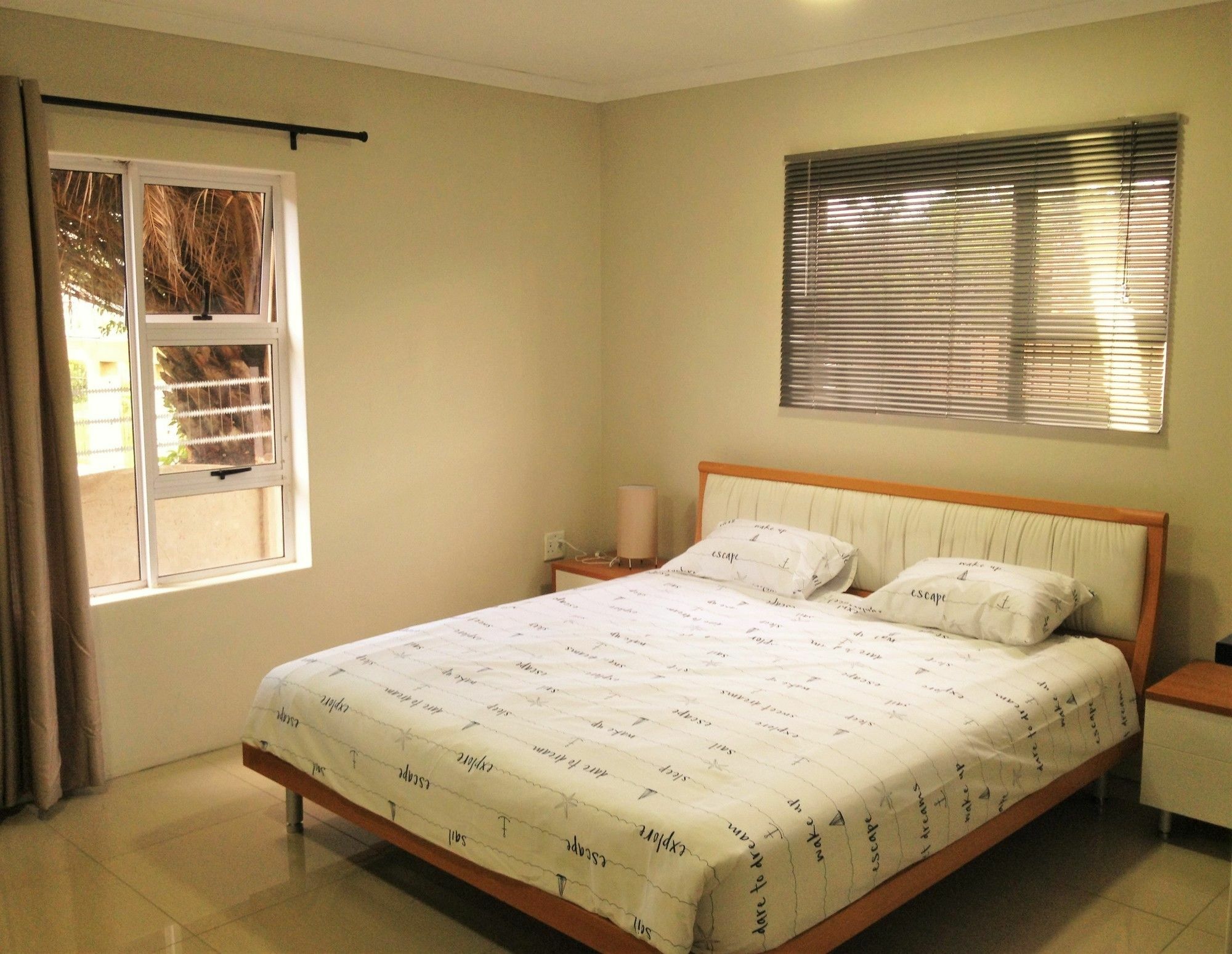Afrikawisa At O.R. Tambo International Airport Bed and Breakfast Kempton Park Buitenkant foto
